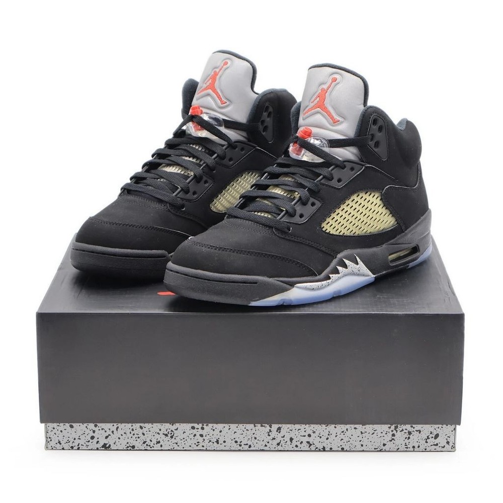 Size 10 - Jordan 5 OG Mid Metallic Silver