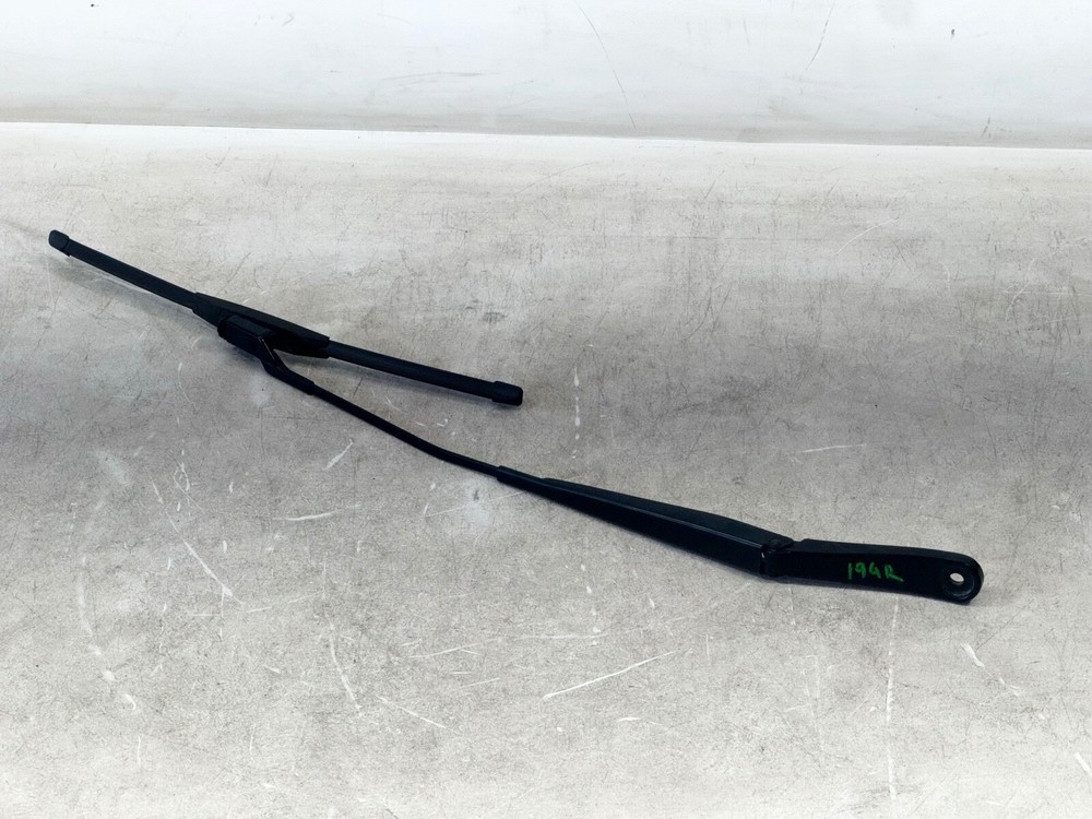 17-20 JAGUAR F-PACE FRONT RIGHT RH PASS SIDE WINDSHIELD WIPER ARM & BLADE OEM