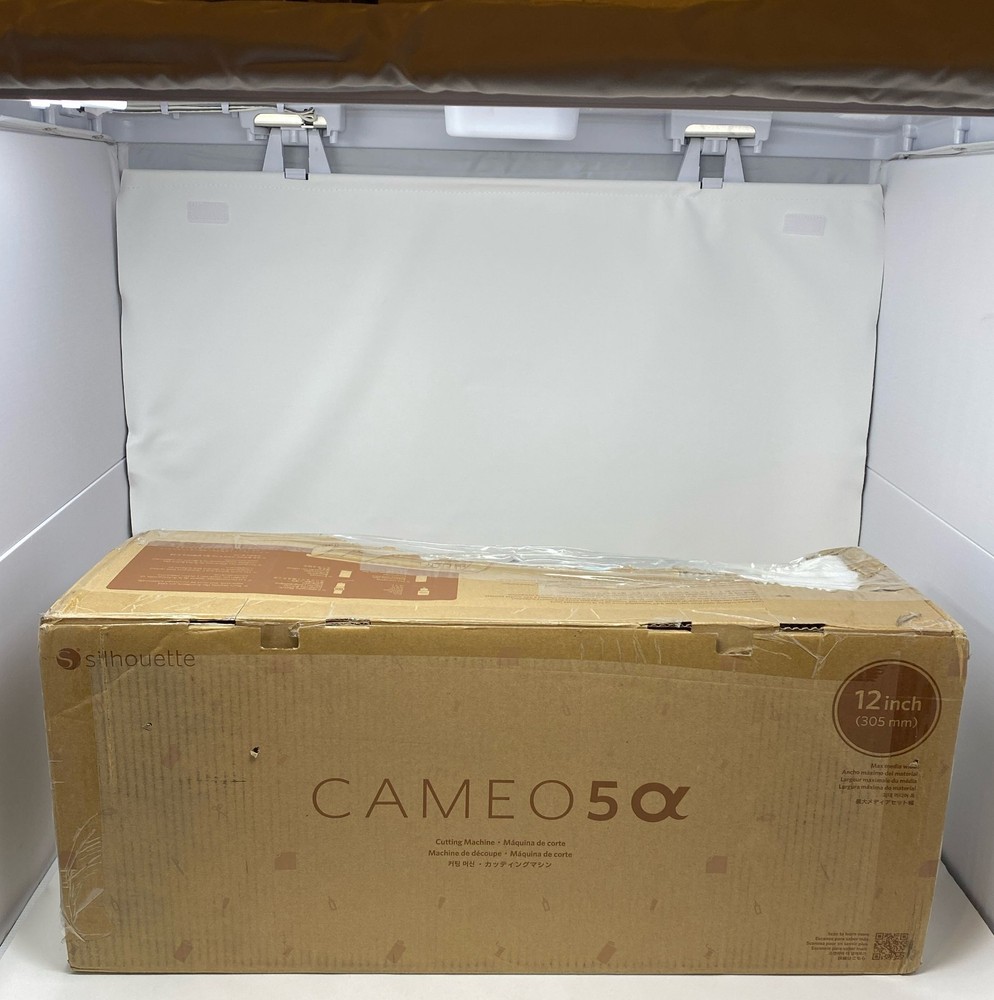 Silhouette America Cameo 5 Alpha Smart Cutting Machine 12-Inch - Classic White