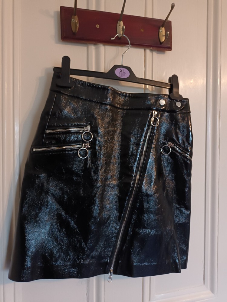 Zara Shiny Black PU Faux Leather Zip Front Skirt Size S 8