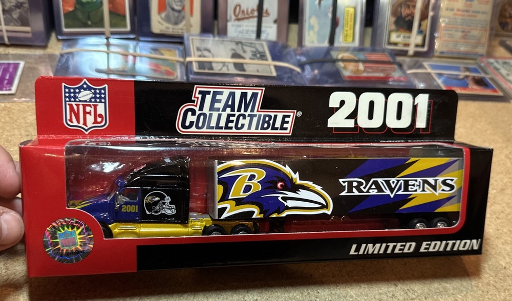 2001 BALTIMORE RAVENS 1:80 scale Die Cast Limited Edition Tractor-Trailer - NIB