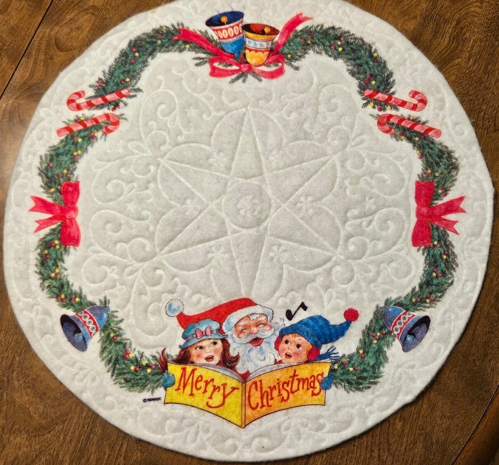 MINI TREE SKIRT FELT MERRY CHRISTMAS TABLE TOPPER CENTERPIECE SANTA VTG RENNOC