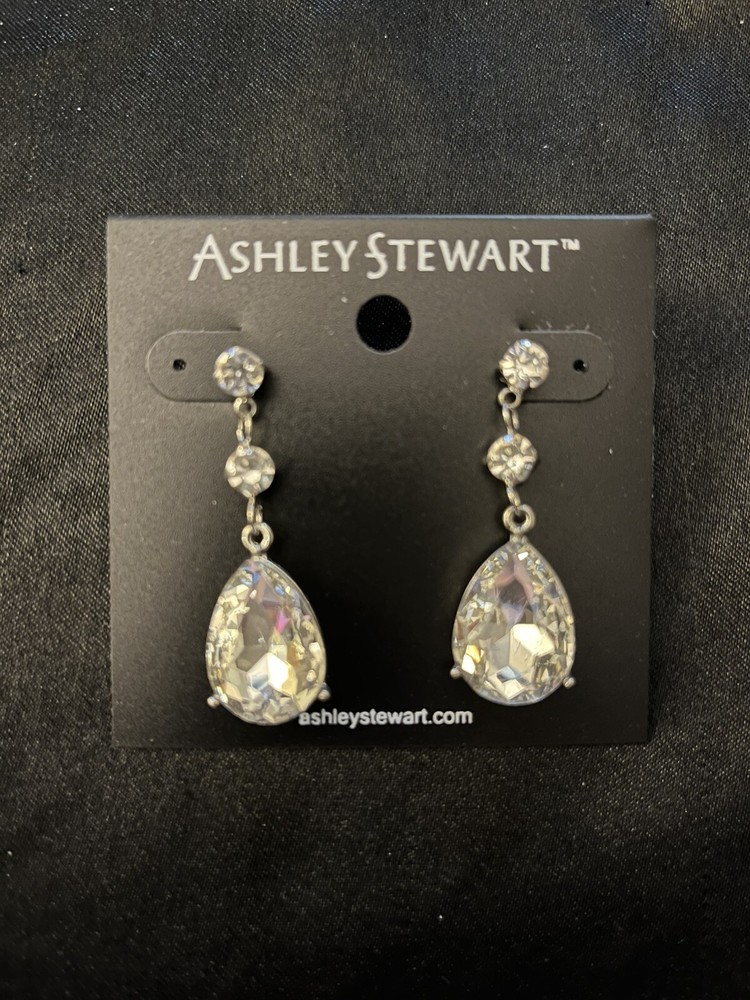 Elegant Earrings for Every Occasion and Style