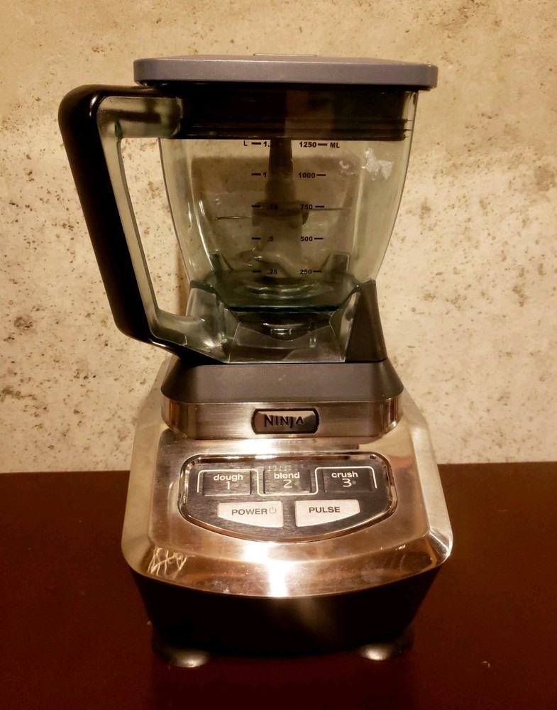 Ninja BL700 Kitchen System Blender 1100W with 40oz Pitcher Tested Blades
