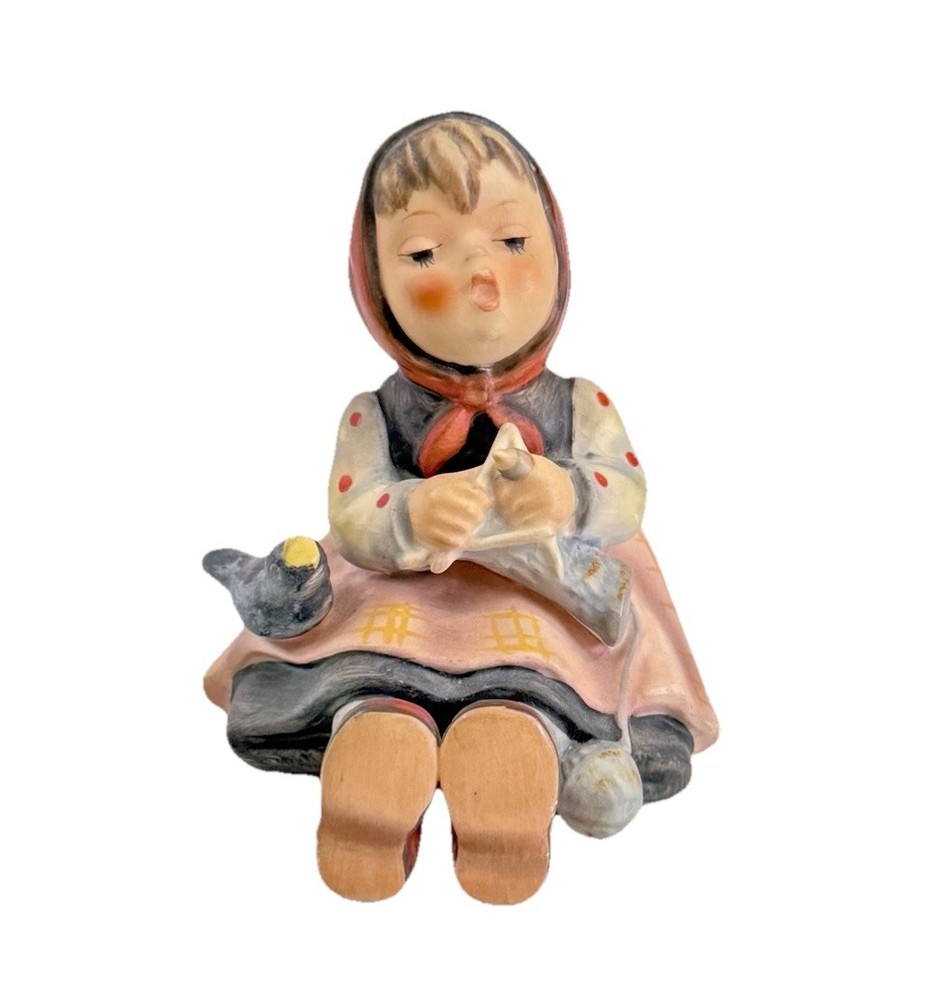 Vintage Hummel Happy Pastime Figurine #69 3.25 Inch 1960s