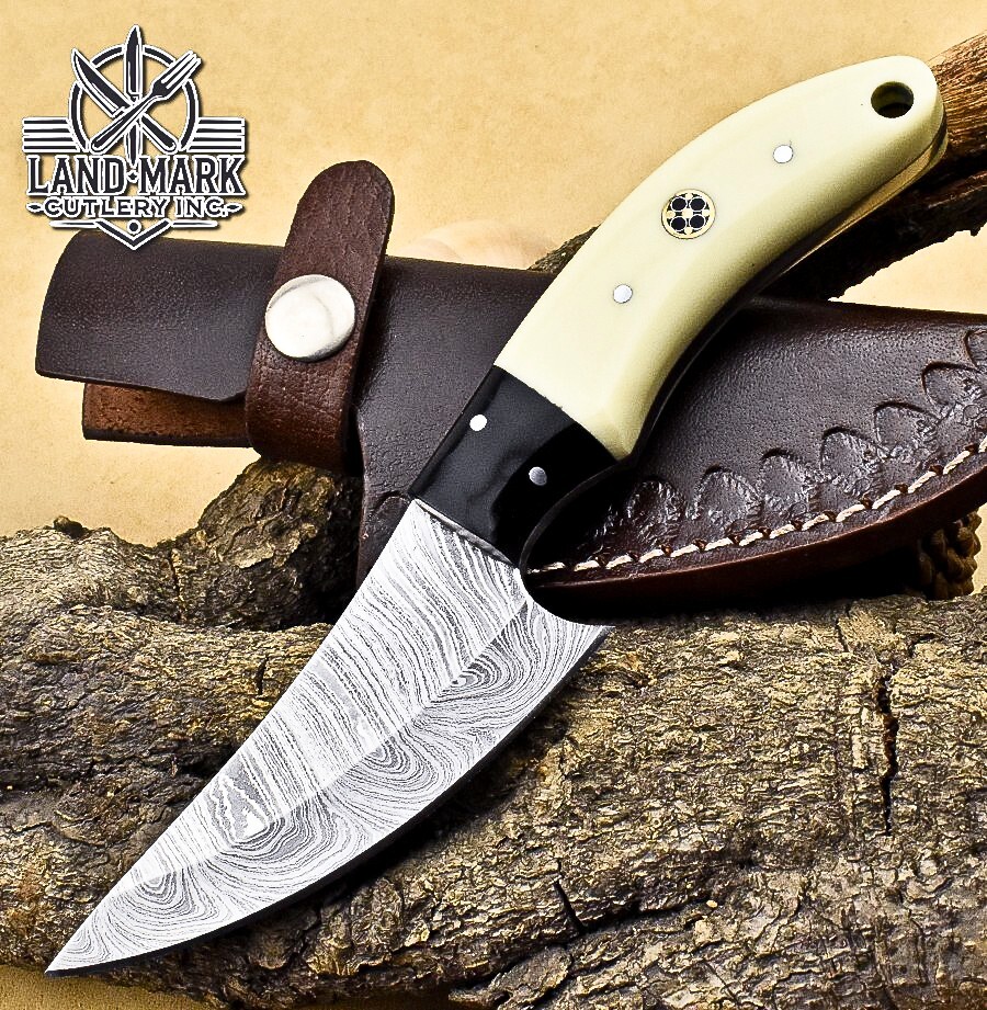 BEAUTIFUL DAMASCUS HANDE MADE HUNTING SKINNER KNIFE WITH CAMEL BONE HANDLE