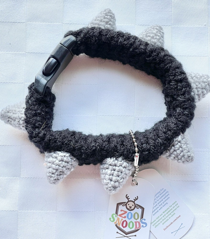 Zoo Snoods Knit Spike Dog Collar - Size Small - Black &!Grey With Snap In Collar