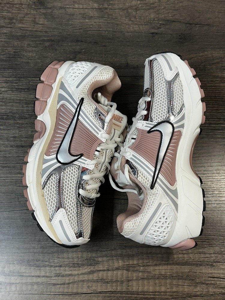 Nike Air Zoom Vomero 5 Particle Pink HF1877-102 Women’s Size 6