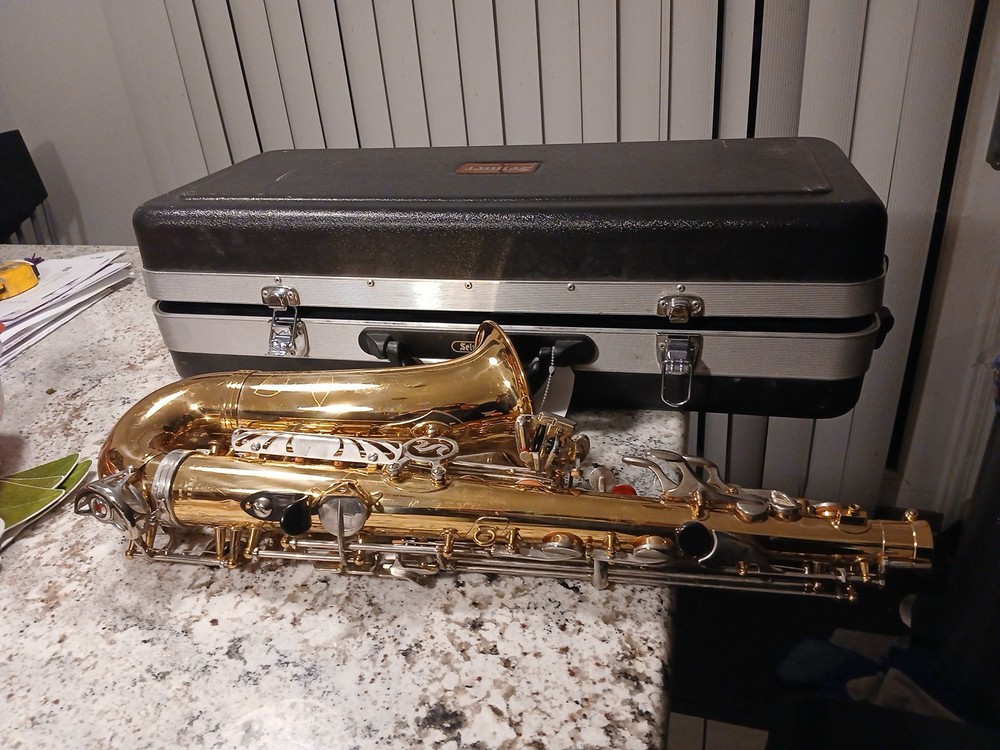 SELMER AS500 SAXOPHONE- GOLD -COMPLETE MADE IN TAIWAN / AKO2712078-+ CASE-GUC!