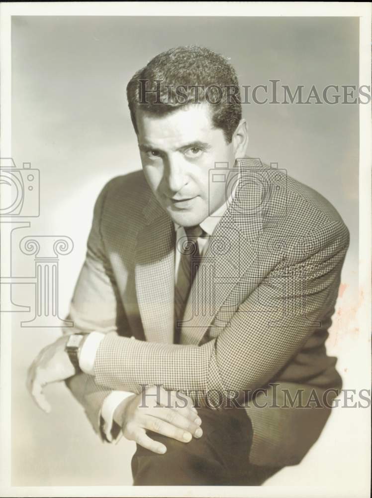 1957 Press Photo Hal March emcees NBC-TV show 