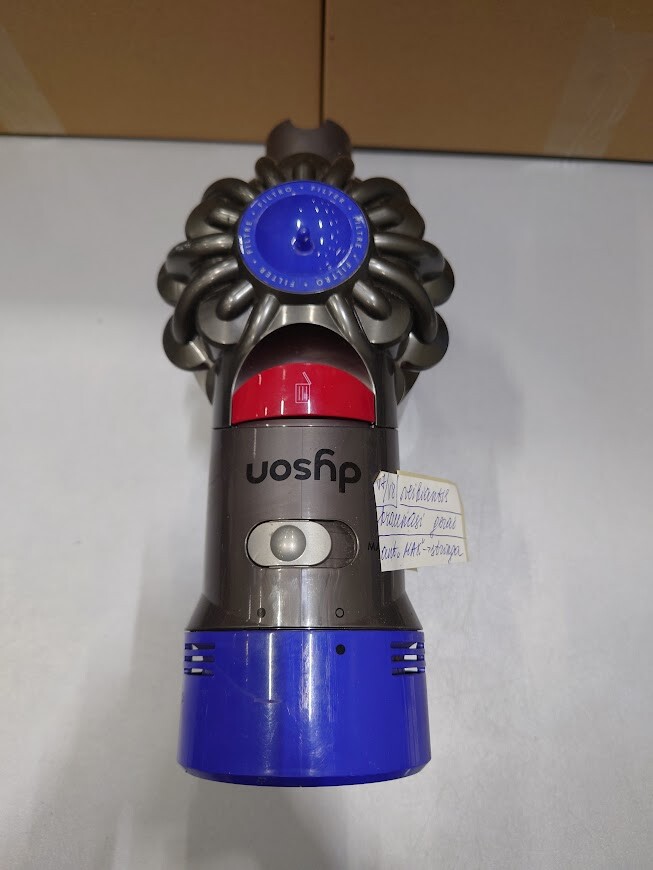 Dyson V7/V8 Vacuum - Used, Max Mode Defect, No Accessories