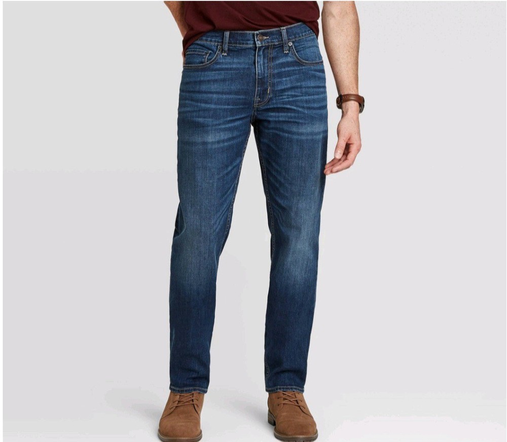 Men's Athletic Fit Dark Wash Jeans by Goodfellow & Co 32x30