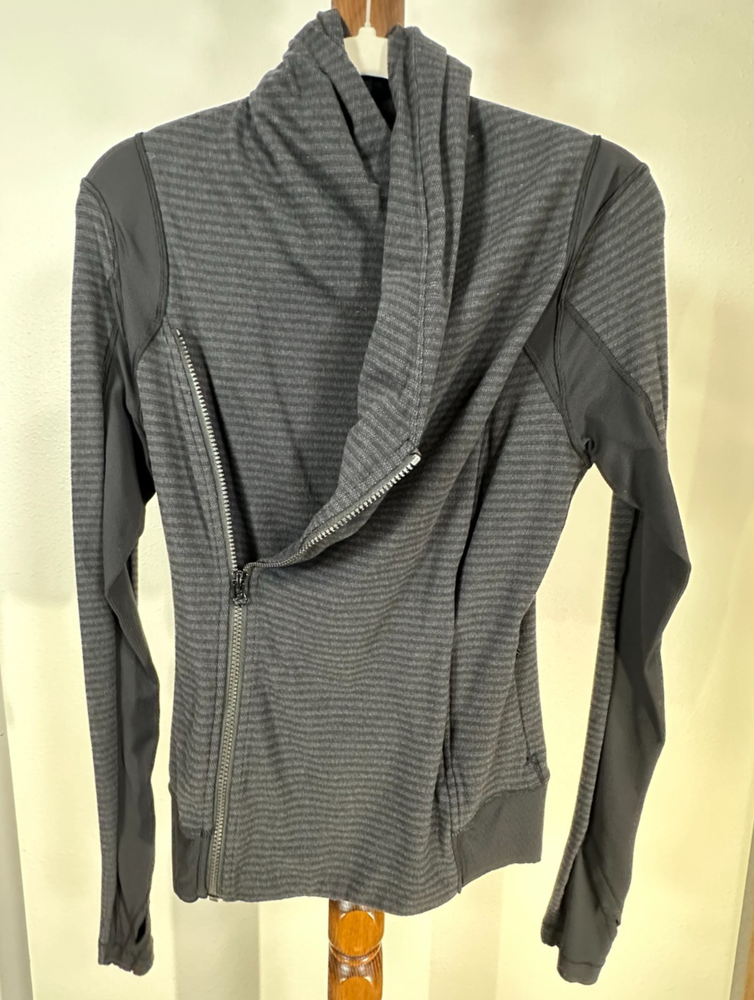 Lululemon Bhakti Yoga Asymmetrical Double Zip Jacket Gray Heather Women's Sz 6