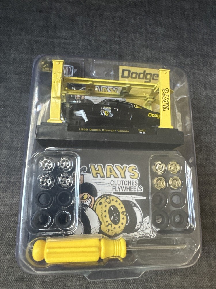 M2 machines 1966 Dodge Charger Gasser Hay’s Clutches Flywheels Model Kit 1:64