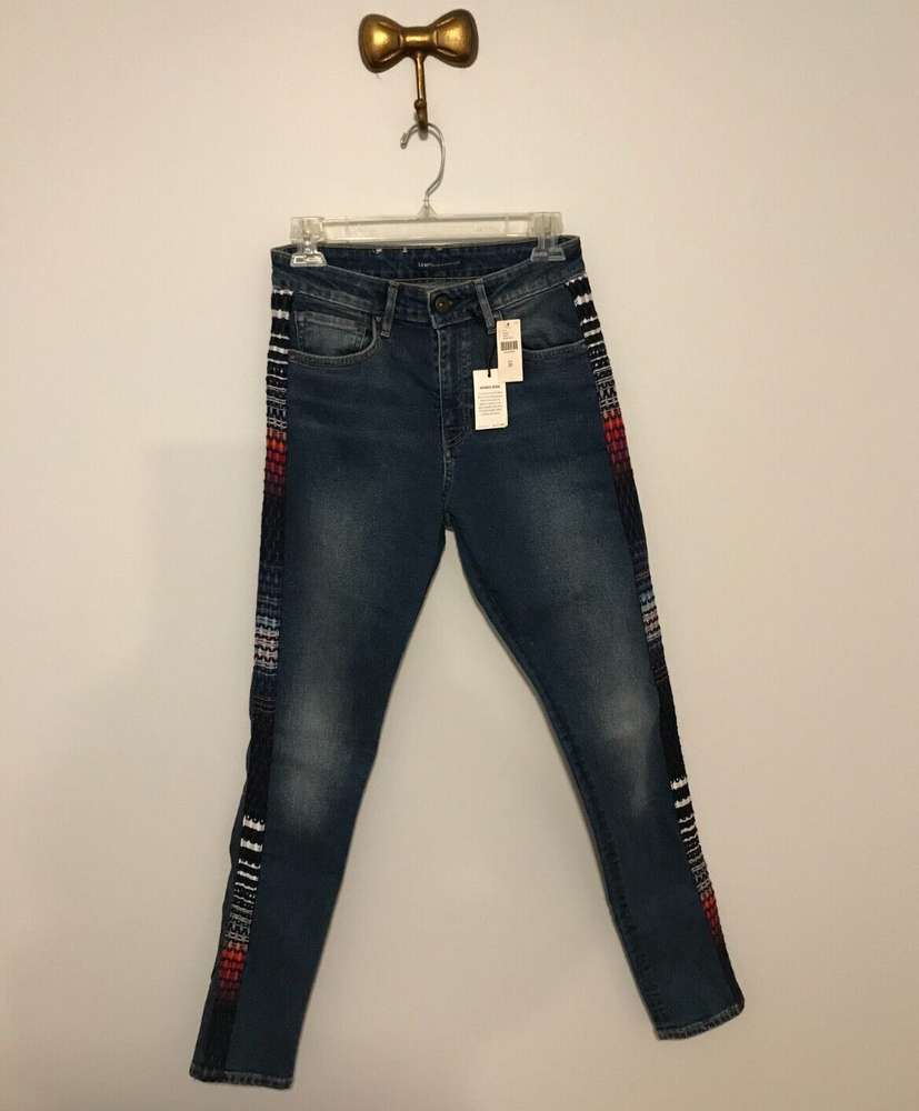 Anthropologie Levi's 721 High-Rise Skinny West Coast Blue Embroidered Jeans - 28