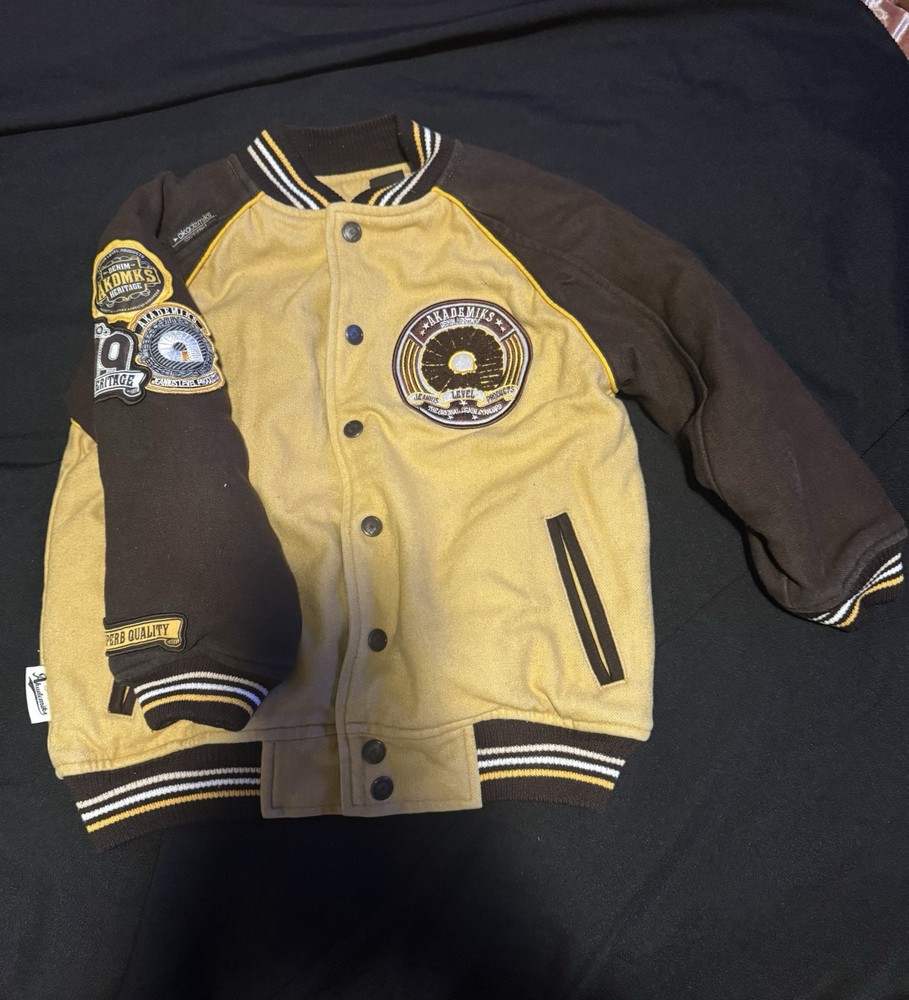 Youth Vintage Varsity Jacket Akademiks size 6 boys