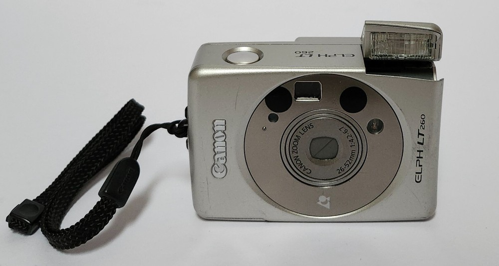 Canon ELPH LT 260 APS Camera Digital 35mm Point & Shoot Untested No Battery