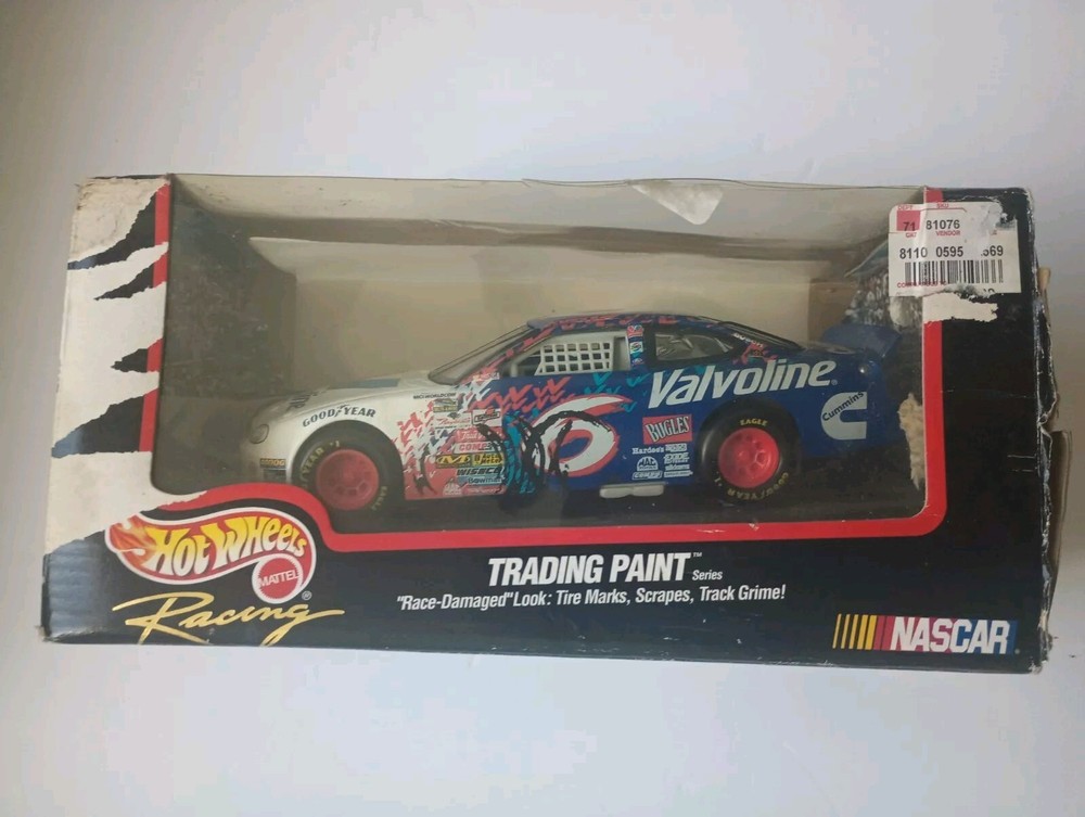 Hot Wheels ~Pro Racing MARK MARTIN VALVOLINE #6 CAR