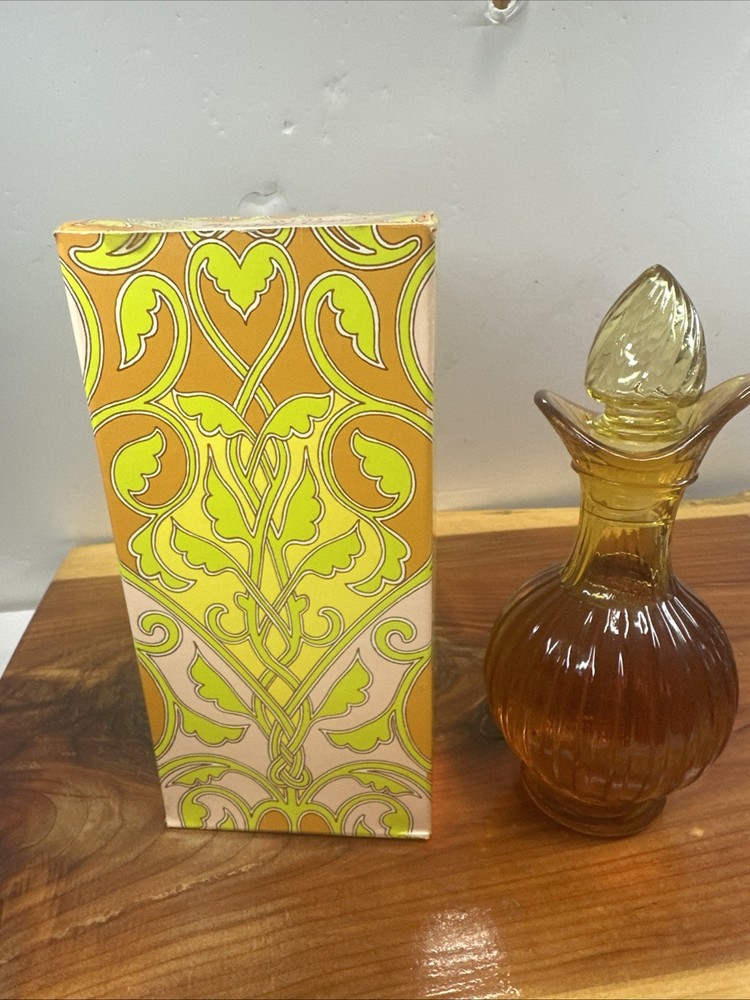 Avon VINTAGE • 1973  Amber Cruet  CHARISMA  FOAMING BATH OIL. 6 oz COLLECTIBLE