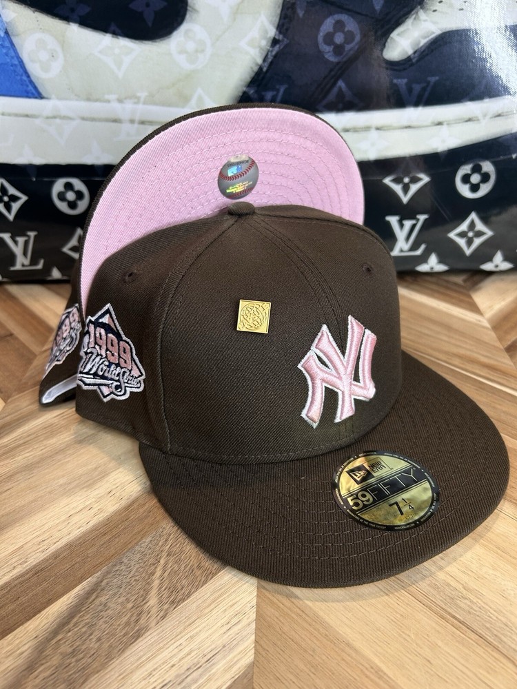 Capsule X New Era New York Yankees Pink Chocolate Hearts Hat Size 7 1/4 Travis