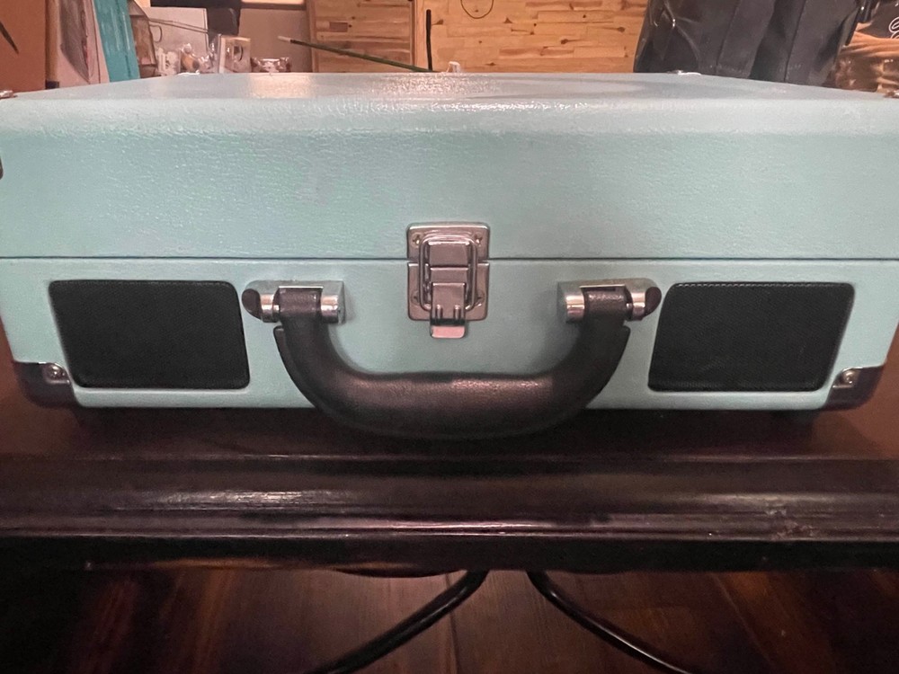 Victrola BT Suitcase Turntable with 3-Speed Playback in Turquoise