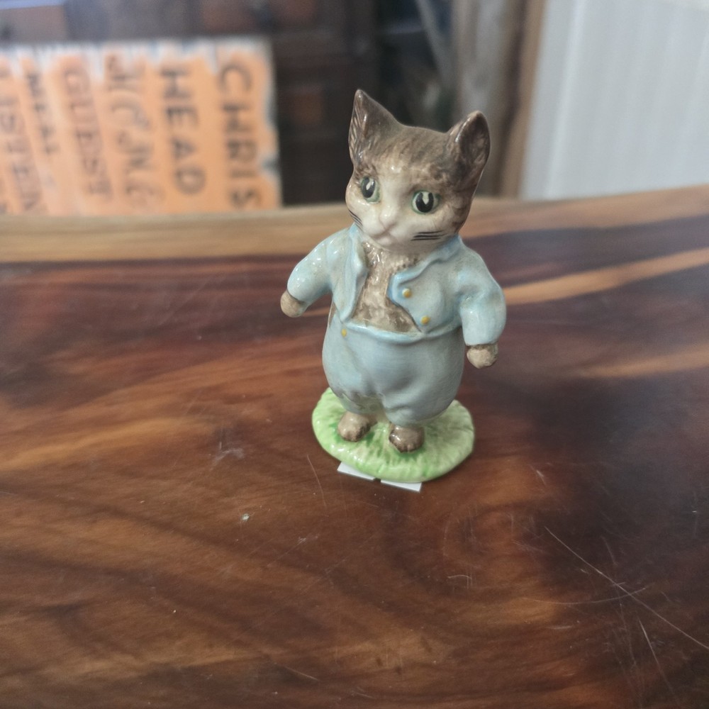 Beatrix Potter Tom Kitten Figurine 1948 John Beswick England Cat Figure VINTAGE