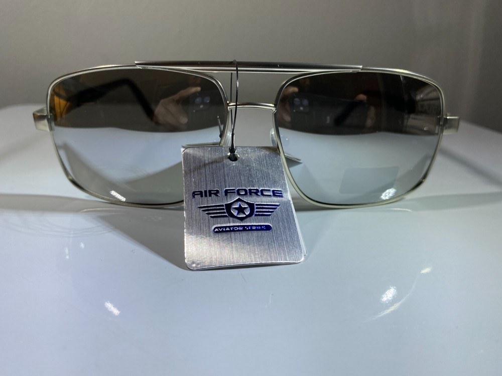 Men’s Aviation Sunglasses with Silver Wire Frame & Gray Reflective Lenses