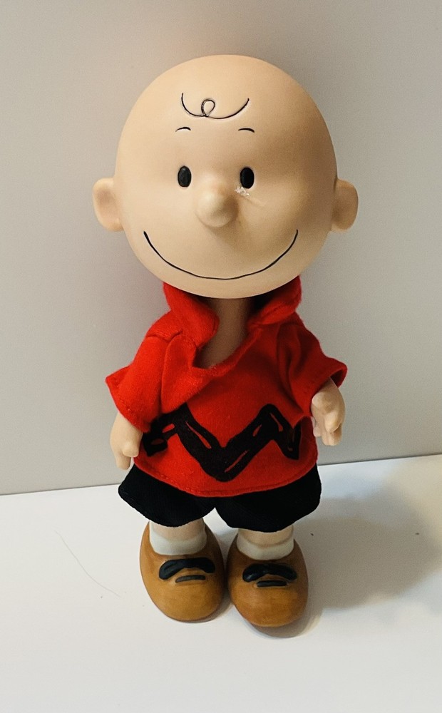 Hallmark Peanuts Charlie Brown 2000 Jointed Figurine Doll in Original Box