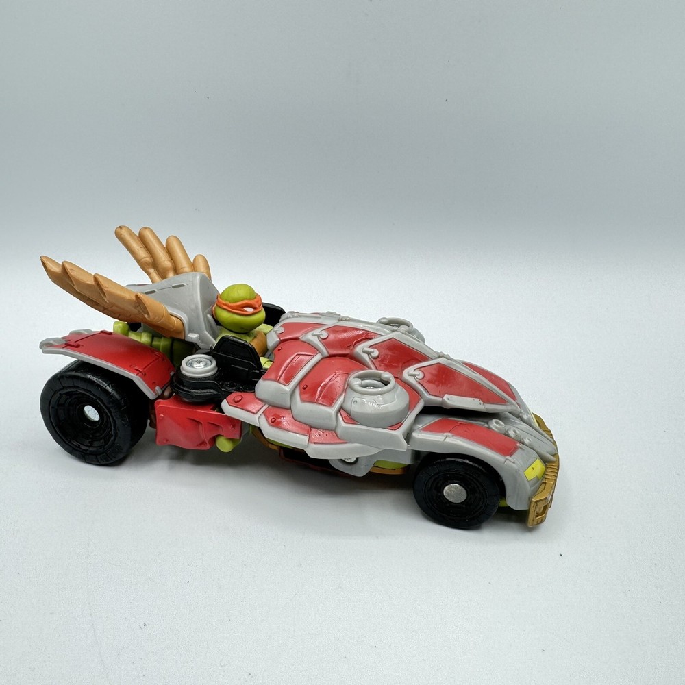 2015 TMNT Michaelangelo Twist n Mutate Transformer Vehicle Orange Teenage Mutant