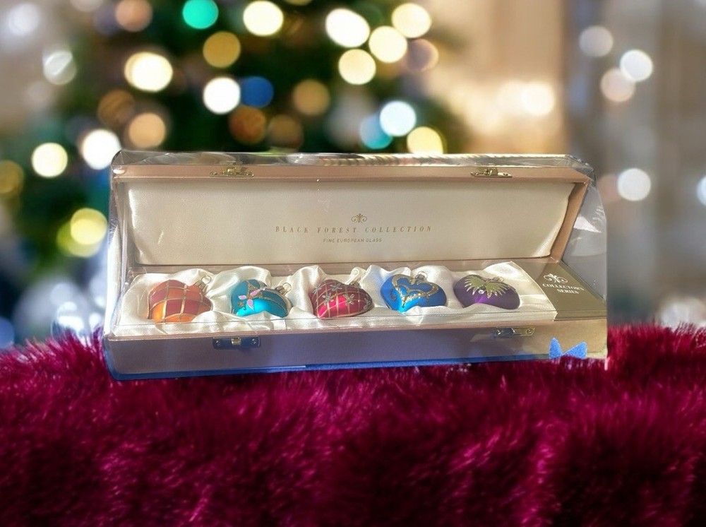 Black Forest Collection Fine European Glass Heart Ornament Collectors Series Set