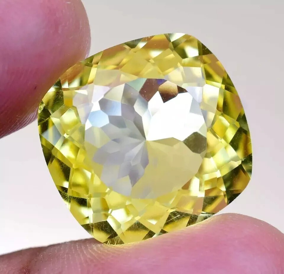 Superb 23-25 Ct Ceylon Yellow Sapphire Natural Cushion Certified Loose Gemstone
