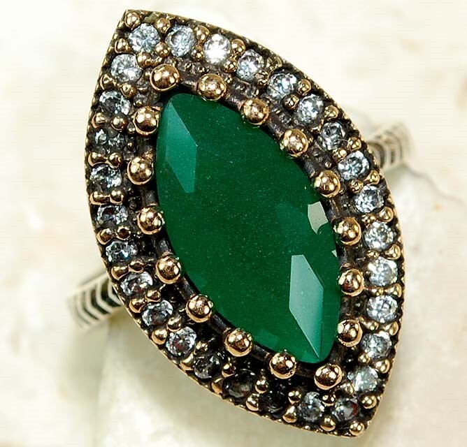Sterling Silver Ottoman Style 2CT Emerald Ring Size 7.5 H3-9  
