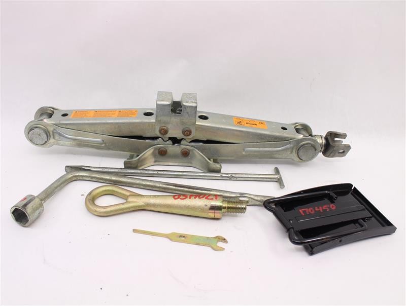 Used Floor Jack for 2003 Infiniti FX Series in Grade A Condition