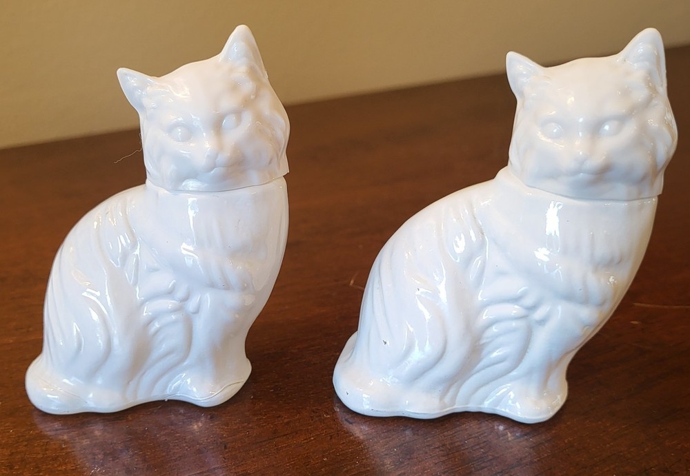 Set of 2 Vtg White Avon Cat Perfume Bottle Decanter Collectible 3.5 in Tall