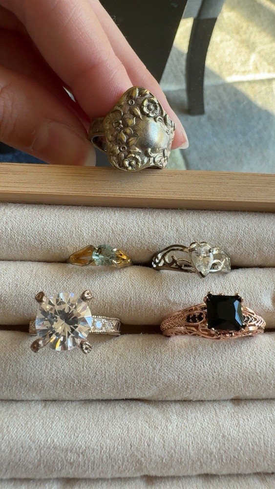 Lot Of 5 Costume Rings Various Sizes And Styles Vintage To Modern