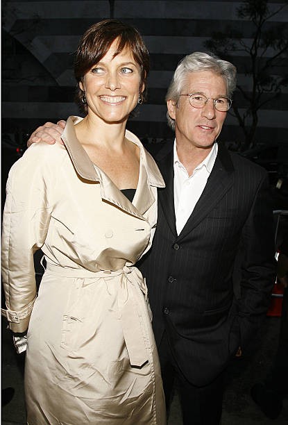 Actors Richard Gere his wife Carey Lowell arrive at a special scre- Old Photo 2