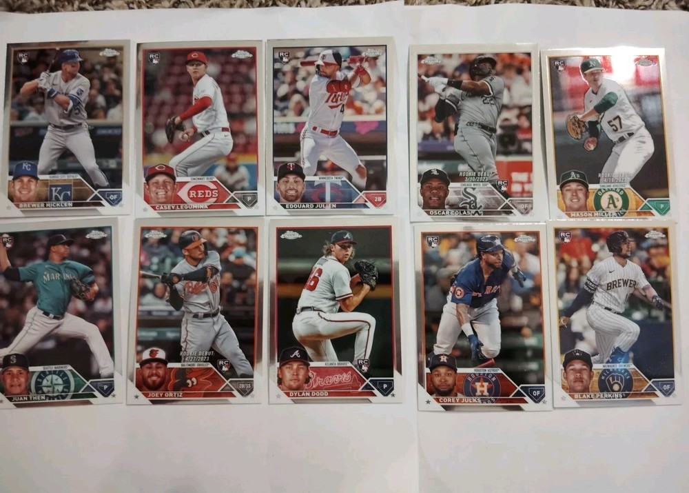 2023 Topps Chrome update  LOT 10 cards (Rookies)