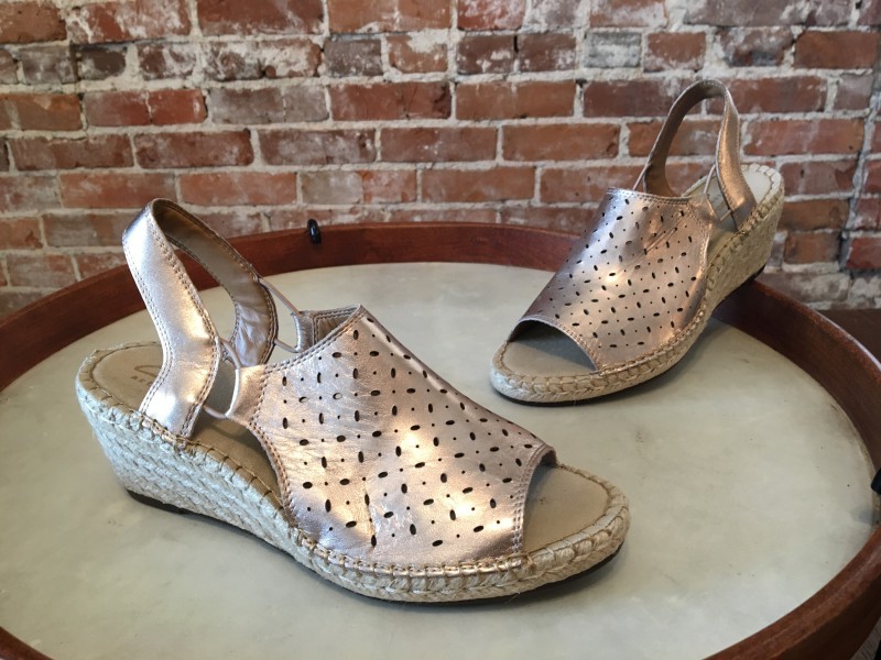 SALE Clarks Artisan Metallic Leather Petrina Gail Espadrille Wedge Sandal 9 New