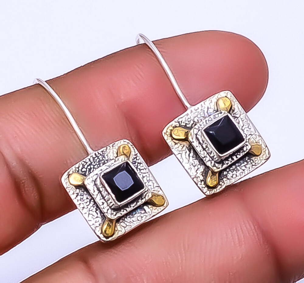 Black Onyx 925 Sterling Silver Two Tone Earring 1.95