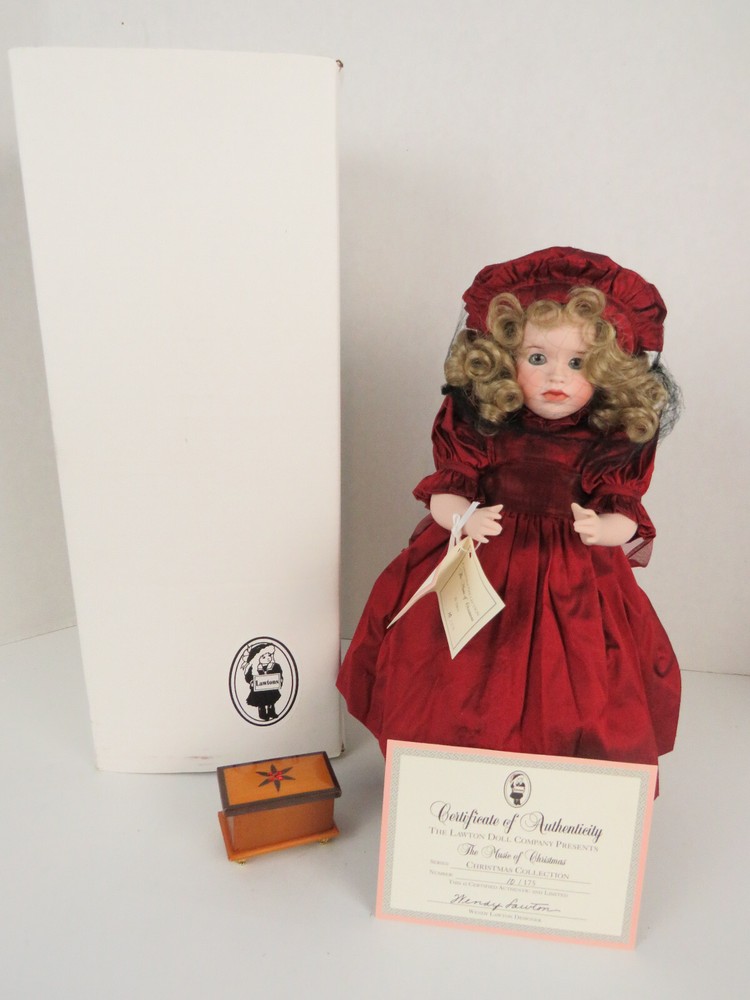 Wendy Lawton The  Music of Christmas Doll LE 10/175 2001 NM