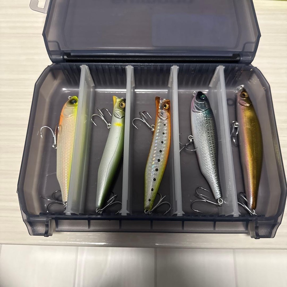 Shimano Sea Bass Lures 5P with Plastic Case Used