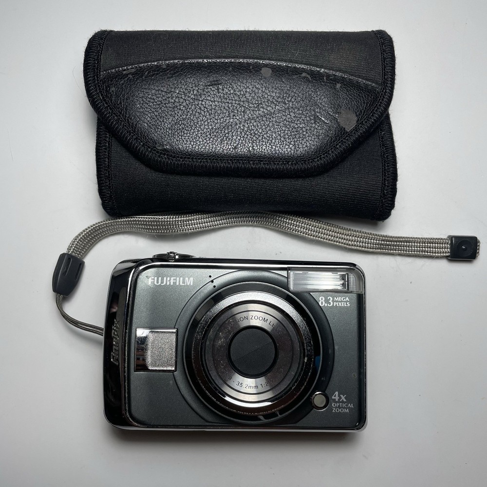 Fujifilm FinePix A Series A825 8.3MP Digital Camera - Silver