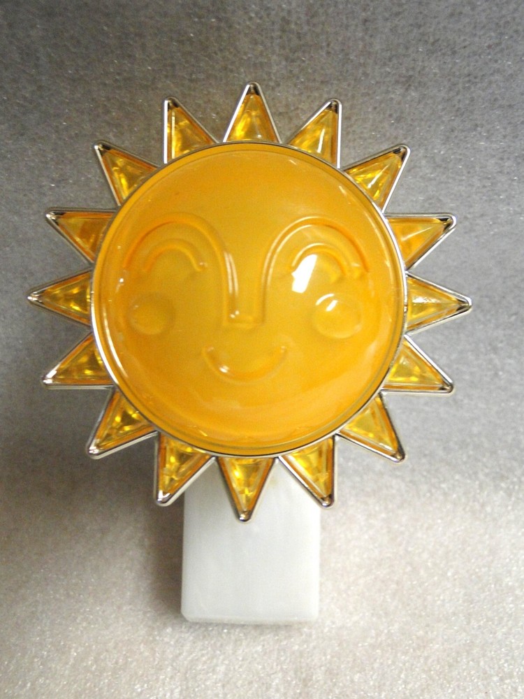 SUN Bath & Body Works Wallflower Plug-In Refreshing Scented Room Air Freshener Light Excellent Used Condition