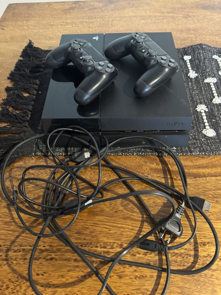 Sony PlayStation 4 PS4 1TB Black Console CUH-1102A B-GRADE Condition