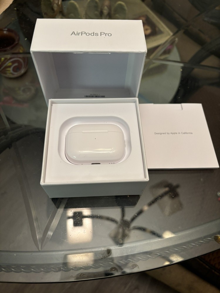 Apple AirPods Pro with Wireless Charging Case - White