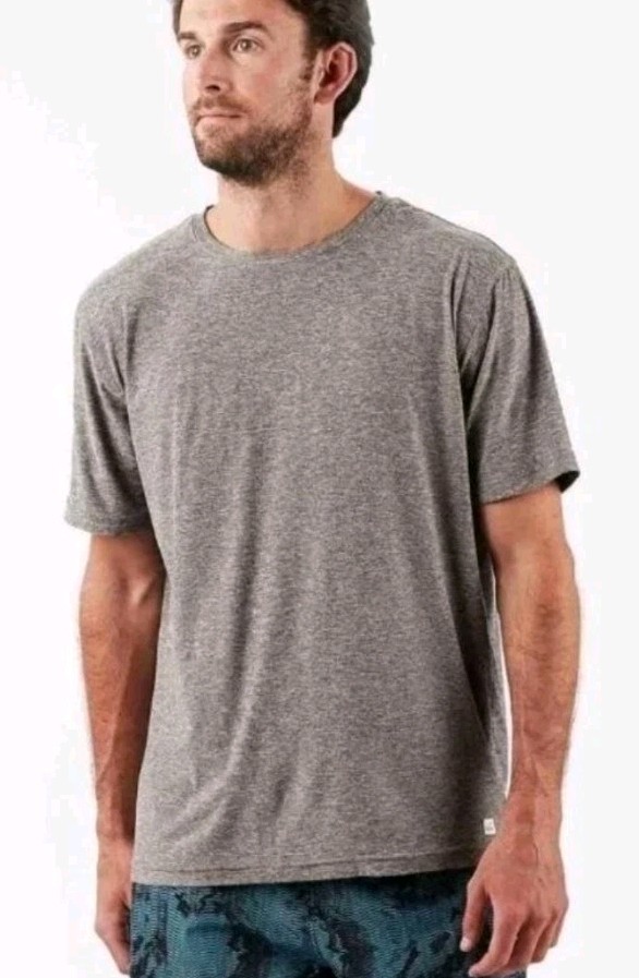 Vuori Men's Strato Tech Performance Stretch Short Sleeve T-SHIRT! XXL