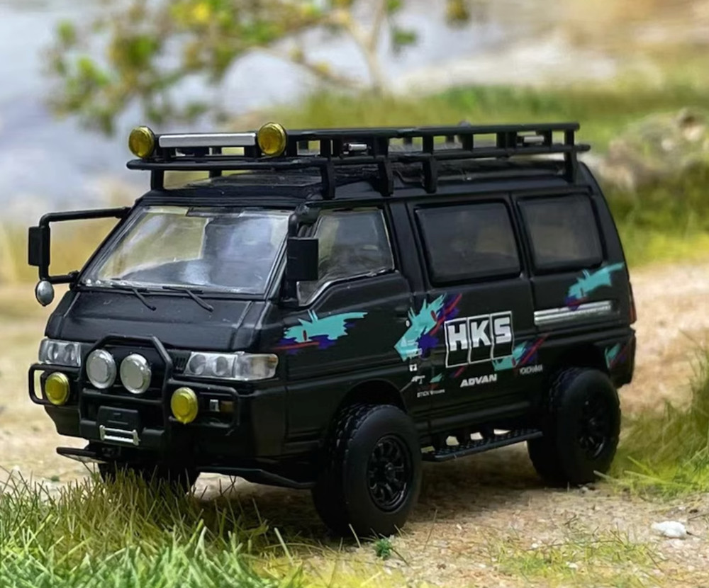 Autobots 1:64 Black HKS 4WD Delica L300 Camper Van Model Diecast Metal Car