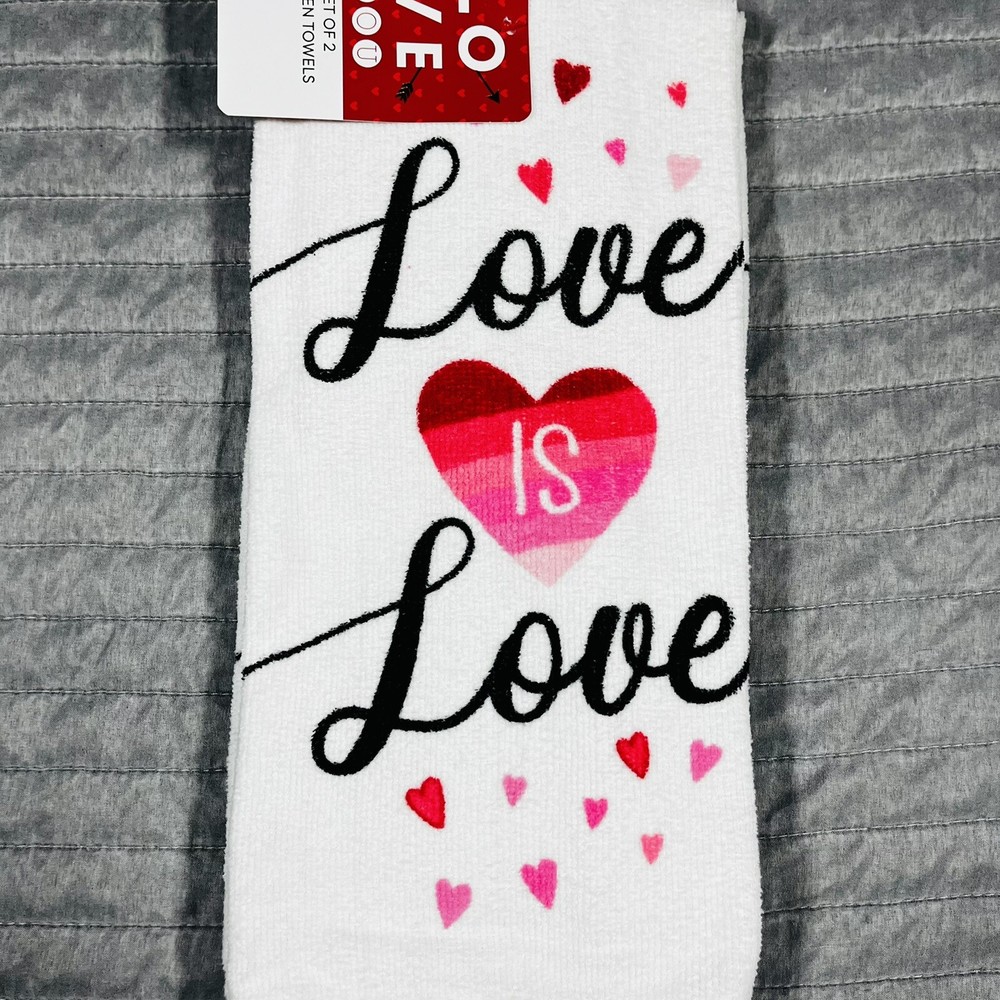 Valentine’s Day 2 Pack Hand Towels Love Is Love Multi Hearts Anniversary NEW NWT