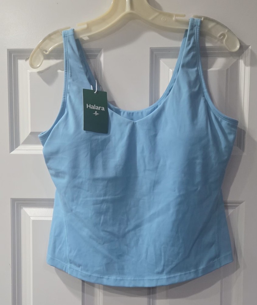 NWT Halara Light Blue Tank Top Built In Bra, Size Large