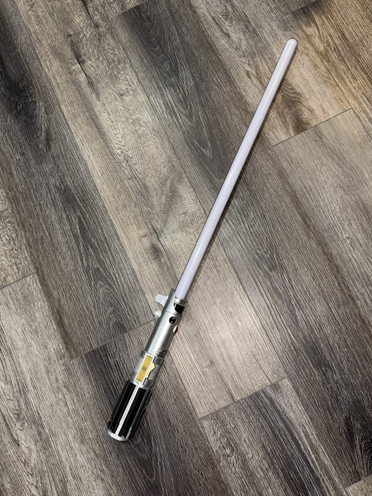 Star Wars Lightsaber Hasbro 2015 C-2945A B5898